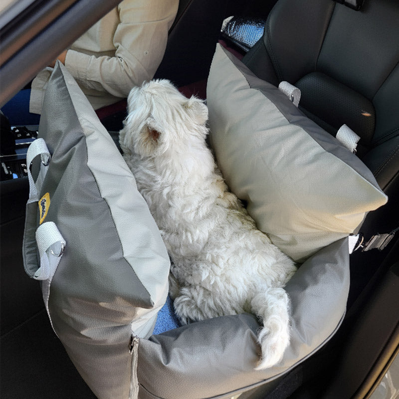 LOLOPAWS car pet seat bed live image with dog