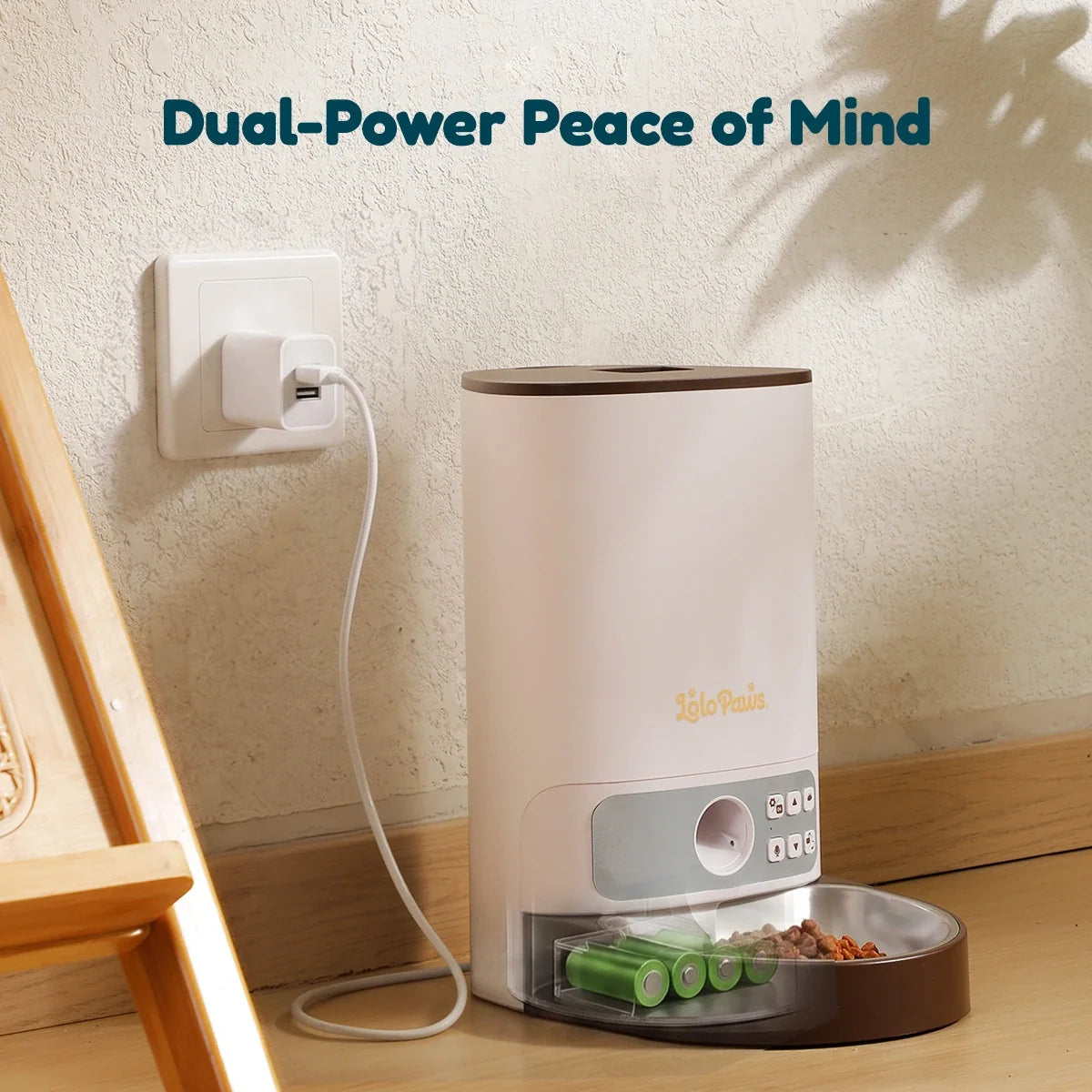 Automatic pet feeder powered by USB-C cable and backup AA batteries